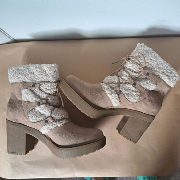 Madden NYC Taupe Lace Boot With Faux Fur Size 10 - Picture 4 of 9